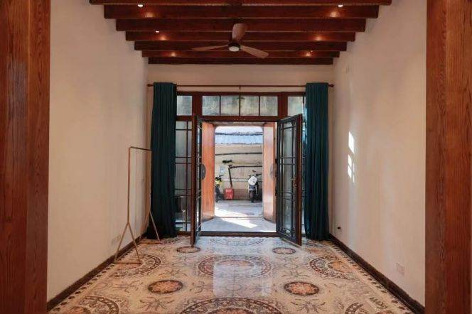 Valuable  5Brs @JuLu Rd