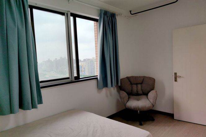Shared Apt Cozy Room With Nice View 27 Floor West Nanjing Road
