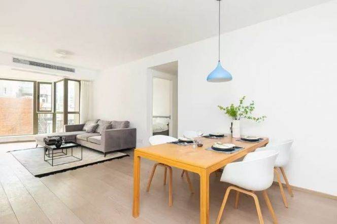 Floor heating 2BR 2Baths Palace court IAPM 25k