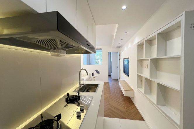  Newly renovated 1br apt in Xuhui   L7&9