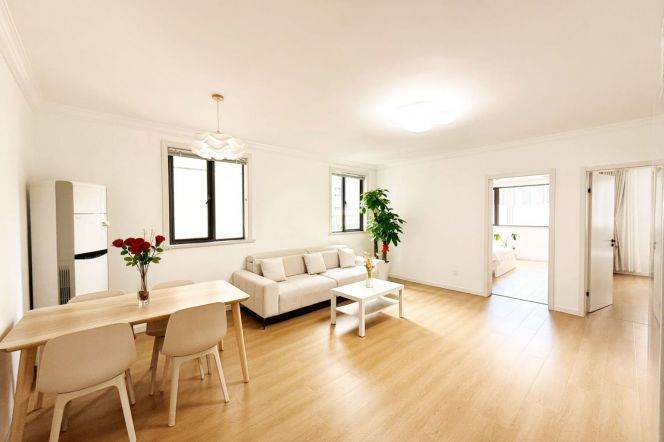 Just renovated nice modern 3  br super cozy & bright golden location M3/4/11/14 