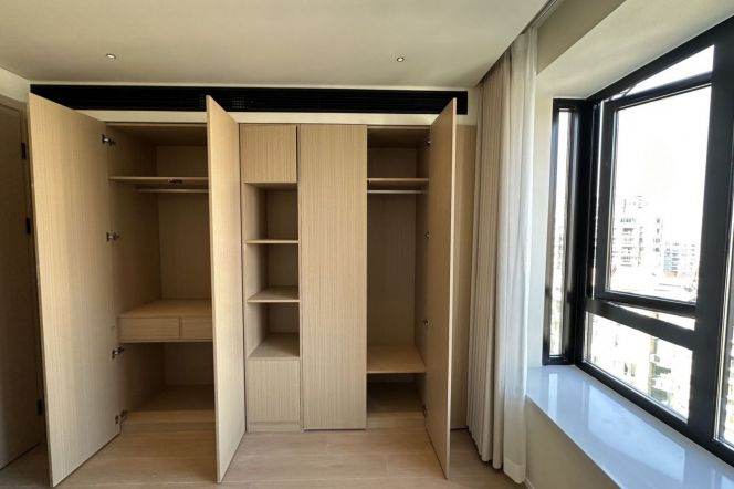 165 sqm 3 br modern Apt &floor heating &open kitchen &balcony/Xinhua rd 22K