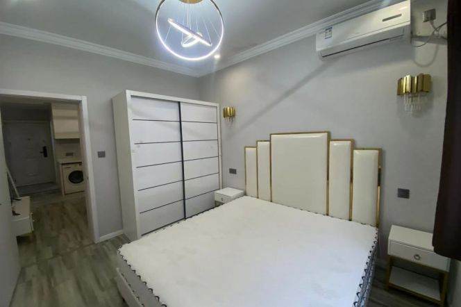 Spacious-near the Paris Spring-lift-shanxi North rd/Putuo area/L7/13
