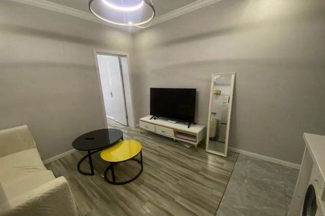 Spacious-near the Paris Spring-lift-shanxi North rd/Putuo area/L7/13