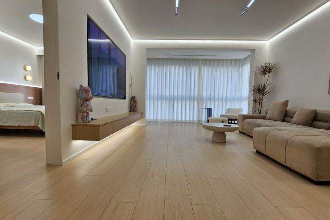 2 Brs 120 sqm in Brilliant city, Floor heating/central ac/oven/dryer @ Zhongtan rd L3&4