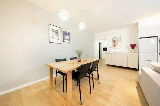 Elevator 2Brs/1Lr/1Bt apt nr Zhongshan park,M2/3/4