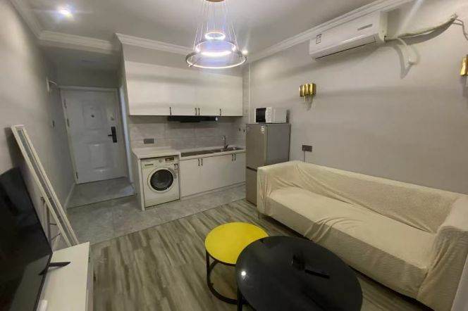 Spacious-near the Paris Spring-lift-shanxi North rd/Putuo area/L7/13