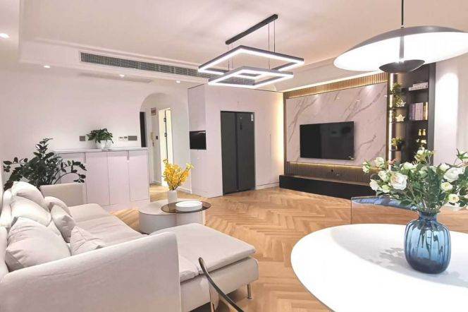 Changshou Rd &Jiangning Rd Station Elevator 2Br/2Bath Line7/13