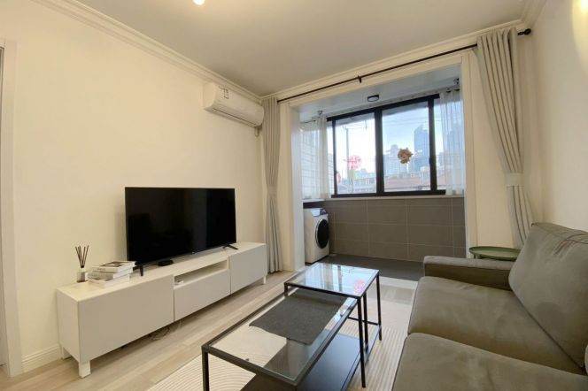 Valuable/Modern Fahuazhen/Huaihai Rd 2BR with Oven 10.8K