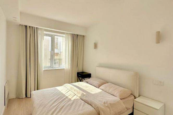 Brightly 168sqm 3brs2baths in zhongshan park area