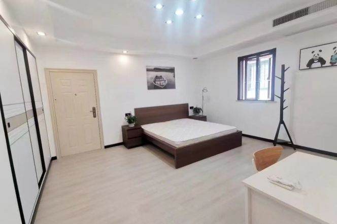 Nice 1br with terrace near jiangsu rd station for long&short rent