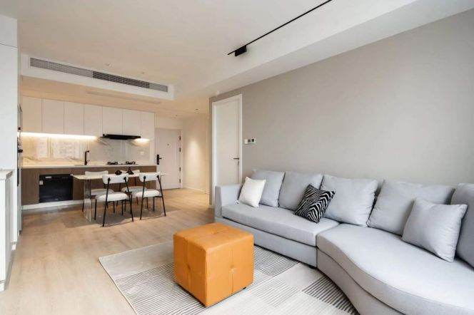 Modern 2BR High-Floor Residence on Wuxing Rd, 15.8k