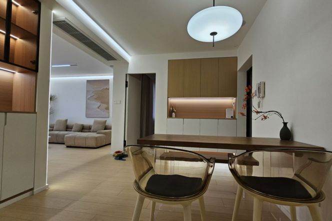 2 Brs 120 sqm in Brilliant city, Floor heating/central ac/oven/dryer @ Zhongtan rd L3&4