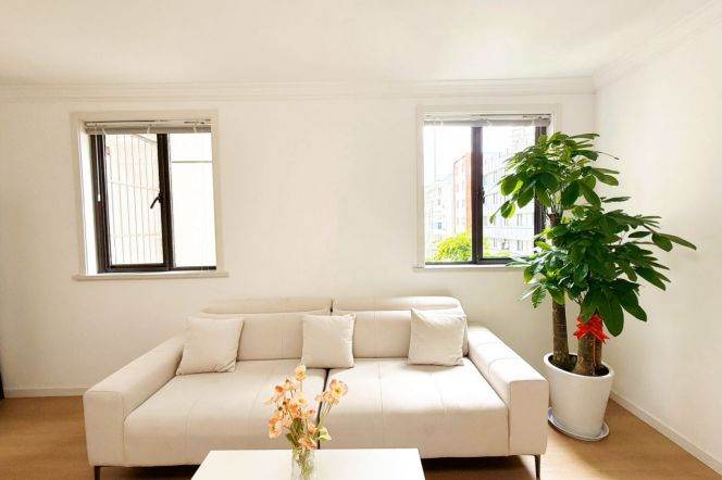 Just renovated nice modern 3  br super cozy & bright golden location M3/4/11/14 