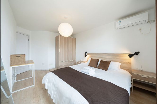 Share apartment , 1 BD- Near Changing Rd