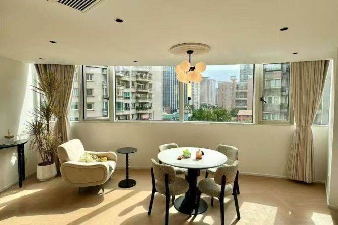 Zhaojiaobang Morden & pretty 2br with good design with 25k