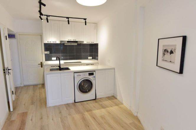 Character Historical Wukang/Huaihai Rd Apt with Terrace/Floorheating 10.5K  