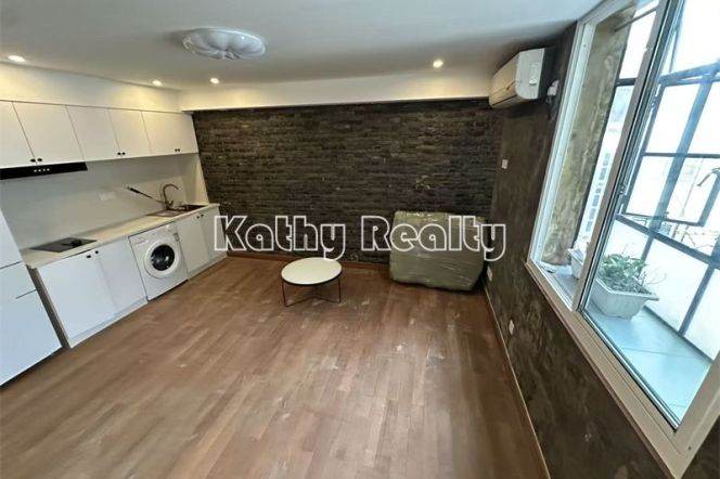 Brand new Renovation Duplex 1BR Yueyang Rd 7k