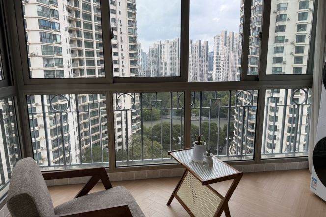 Zhongtan rd 3BR 2BA /  Spacious / Bright  /Good view/ elevator