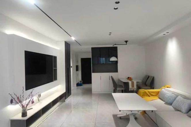 Caoyang rd 2BR 2LR@L3/4/11/14,elevator/bright room/big living room