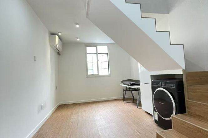 Cozy loft New Deco Yueyang Rd 5k