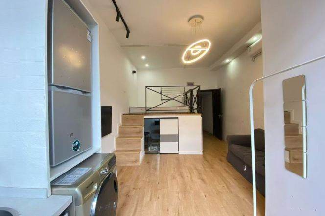 1 br 1 bt near line 1 10 12 south shanxi rd st 5 mins 