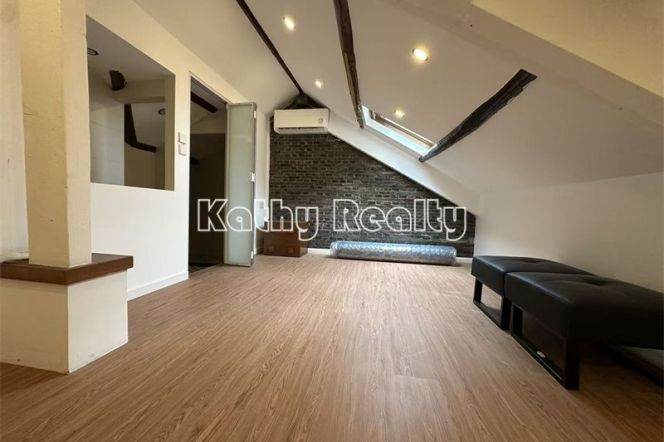 Brand new Renovation Duplex 1BR Yueyang Rd 7k
