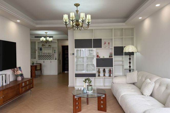 Zhongtan rd 3BR 2BA /  Spacious / Bright  /Good view/ elevator