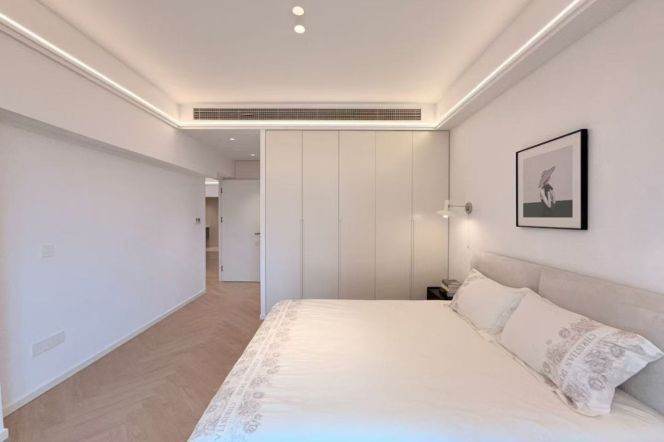 modern 3br floor heating big living room modern furniture in Zhong shan park Raffles city 