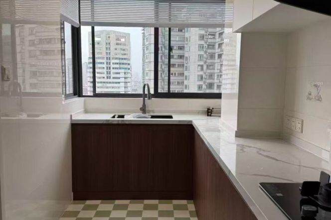 modern 4brs floor heating modern furniture near Jiao tong university 27.5K