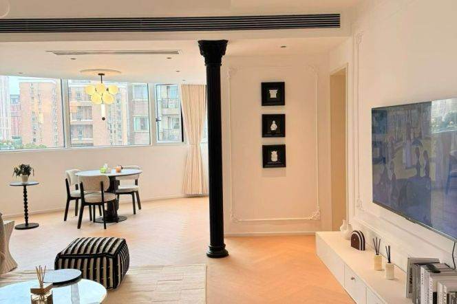 Luxury 2br/2bt Flat in west Jianguo Road