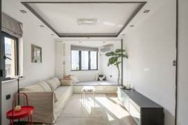 full of sunlight-1bed 80sqm elevator- floor heating- proper layout- quiet room @ Jing’an