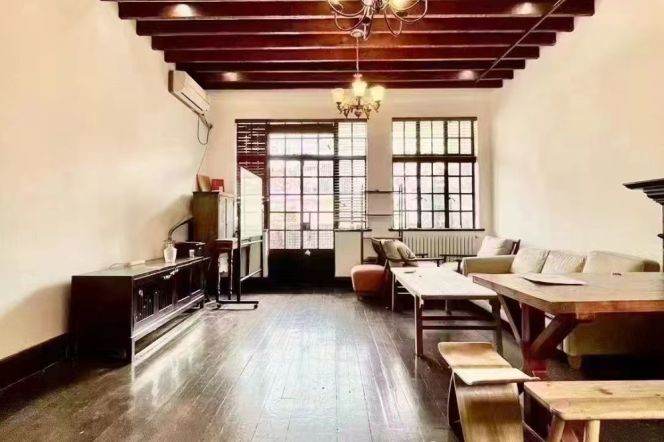 Spacious 4Brs/2Lrs/3Bts apt nr Xintiandi,M10/13