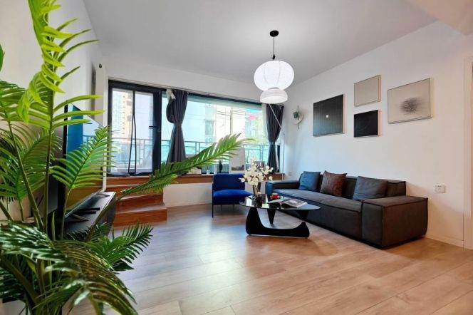 Big terrace 3Brs/2Lrs/2Bts apt nr Zhaojiabang rd,M1/7/9/11