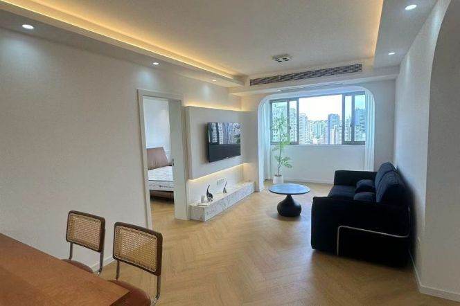 modern 2brs floor heating modern furniture nice view near Jing an temple only 15K
