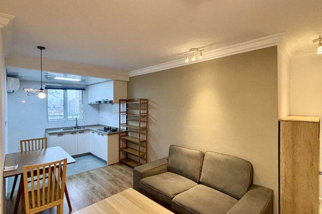 1Bdr 1Bath/Fabulous&Spacious/L2/15 Loushanguan Rd/elevator/nice view