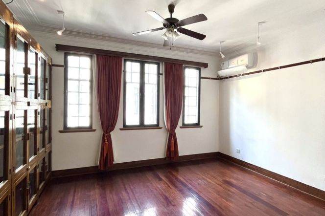 Charming 2BR in Hengfu Historic Area | Steps from Huaihai Rd & Cafes | 30,000 RMB/Month