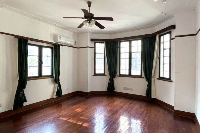 Charming 2BR in Hengfu Historic Area | Steps from Huaihai Rd & Cafes | 30,000 RMB/Month