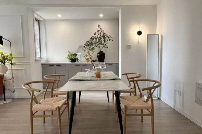 Newly Renovated Elevator 2Br/2Lr/1Bt@L2/3/4 Zhongshan Park Station