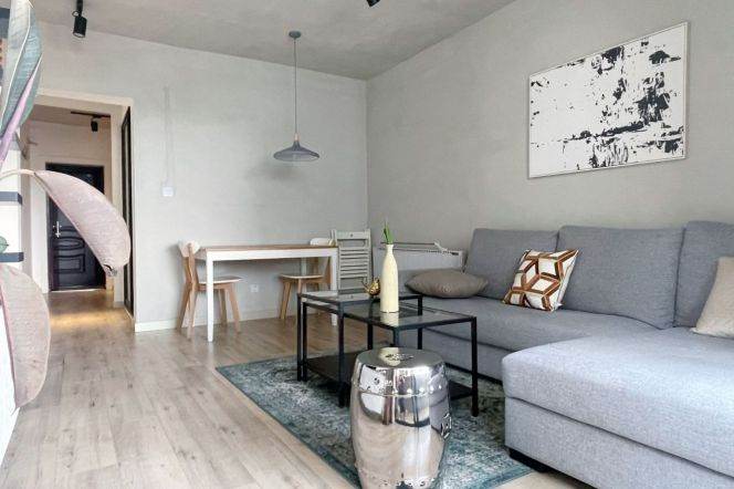 zhongshan park station one bedroom