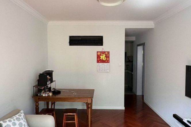 Sun-Drenched 1BR with Premium Views | Top Brand Appliances & South-Facing | 13,000 RMB/Month