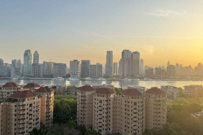 modern 3brs floor heating open balcony nice view beside Huang pu river IFC 33K