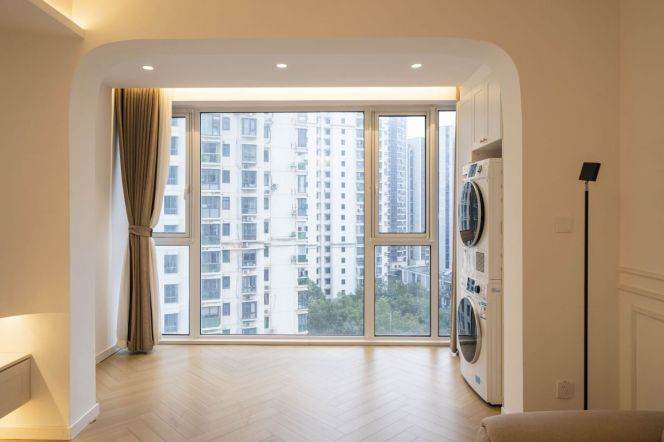 L 11/4 Longde Rd, open the window and see greenery, panoramic floor-to-ceiling Windows