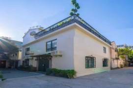 Hunan Road, a whole villa, open on all sides, with a 60-square-meter super large terrace，L10