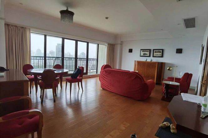 Decent 3Brs in HengShan Rd41