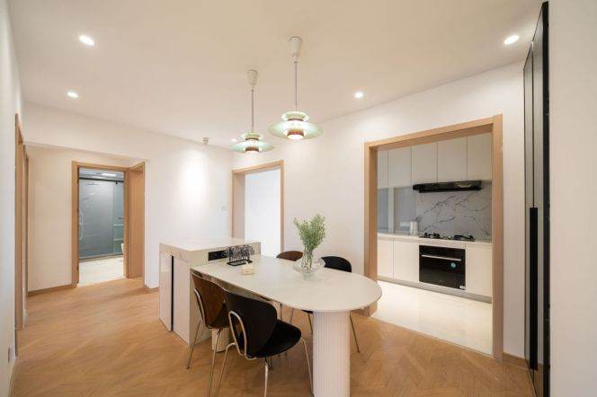 Modern 3BR 2BA Elevator Apt nr Lancun Rd Station/Pudong