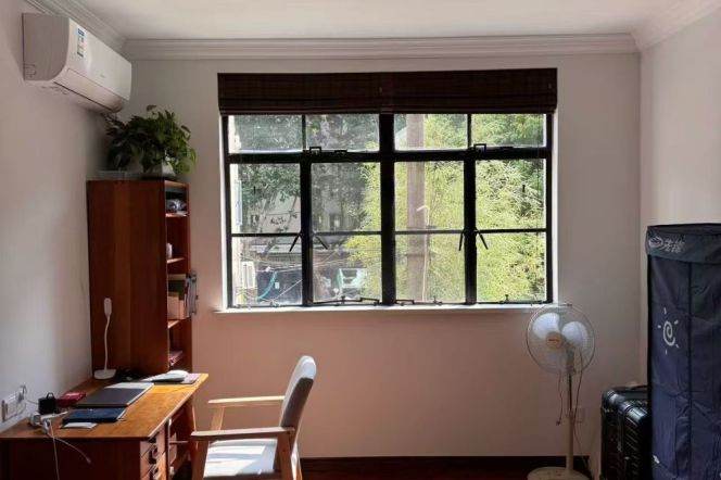 Sun-Drenched 1BR with Premium Views | Top Brand Appliances & South-Facing | 13,000 RMB/Month