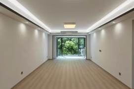 Stylished 3Brs in The Courtyard