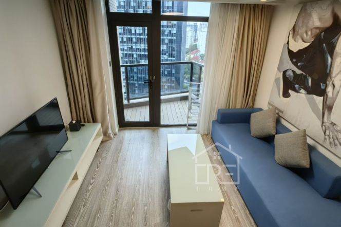 Loft one bedroom service apt 2mins to Langao Rd,free for gym & Wifi