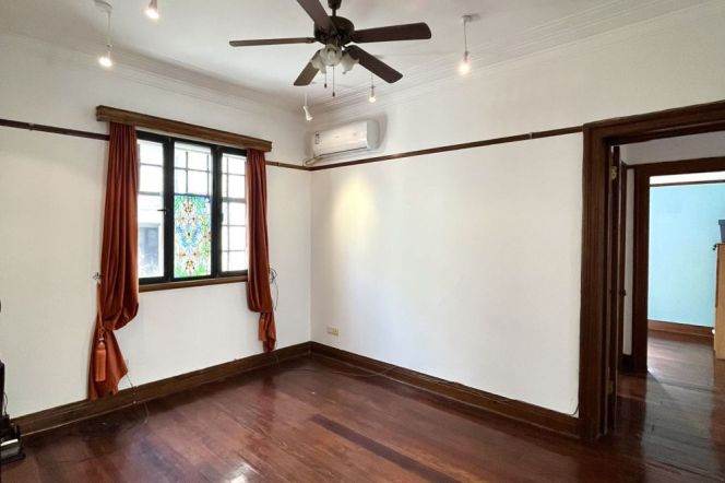 Charming 2BR in Hengfu Historic Area | Steps from Huaihai Rd & Cafes | 30,000 RMB/Month